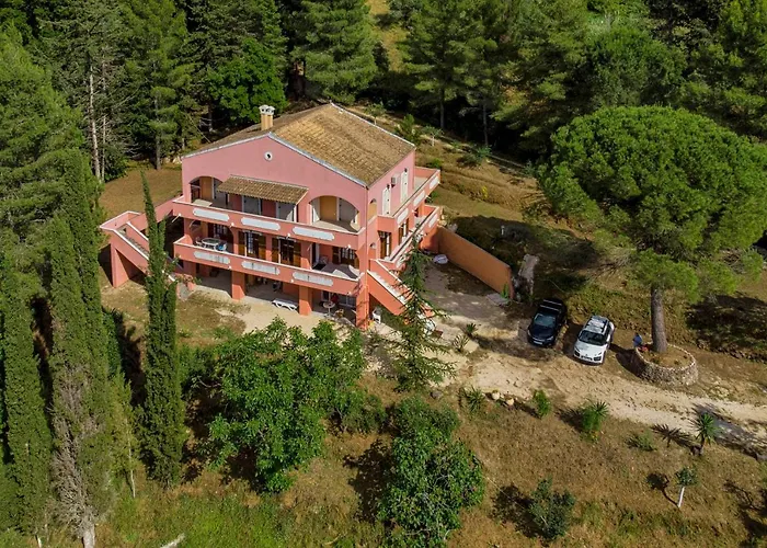 Ferienhaus Neva's Kompítsion