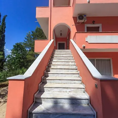 Neva's Holiday home