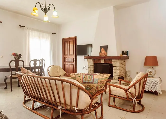 Neva's Tatil Evi Kompítsion