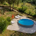 Tatil Evi Neva's *